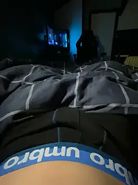 roouse – webcam model profile photo Image 2