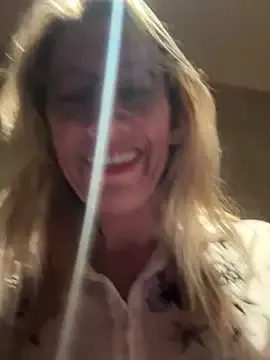 KikiVega – webcam model profile photo Image 7