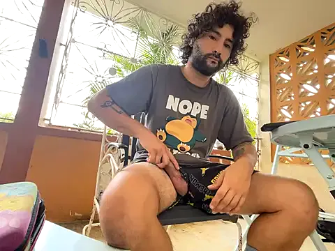 GeekyUCTop – webcam model profile photo