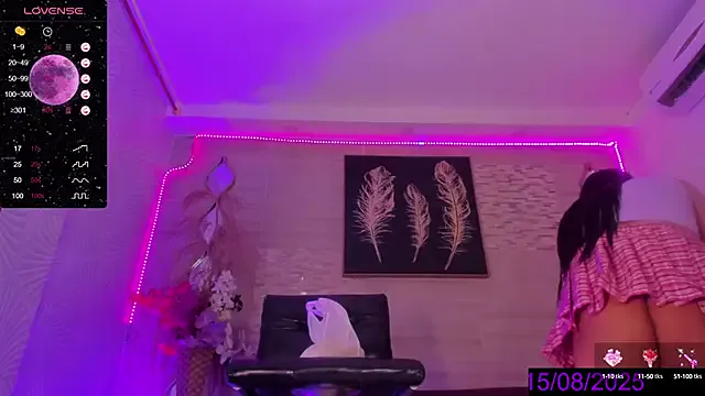 Nonchan_ – webcam model profile photo Image 7