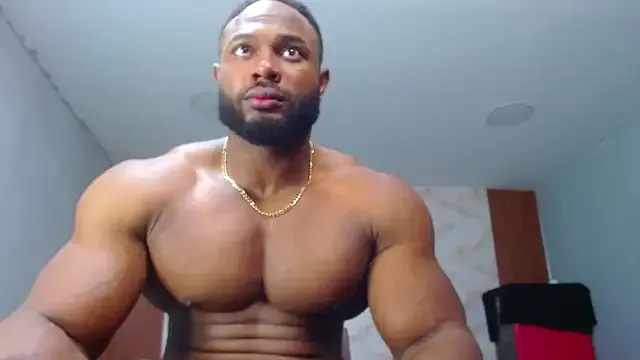 roouse – webcam model profile photo Image 12