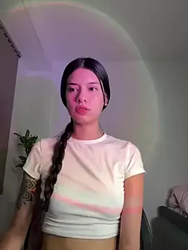 jannemary – webcam model profile photo Image 3