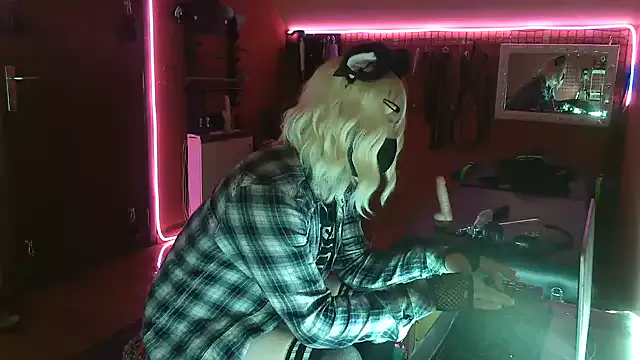 Humsafar-HDX-13 – webcam model profile photo Image 9