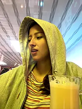 aimi-bb – webcam model profile photo Image 5