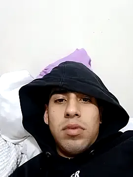 Rodrigues_Lucas – webcam model profile photo Image 4