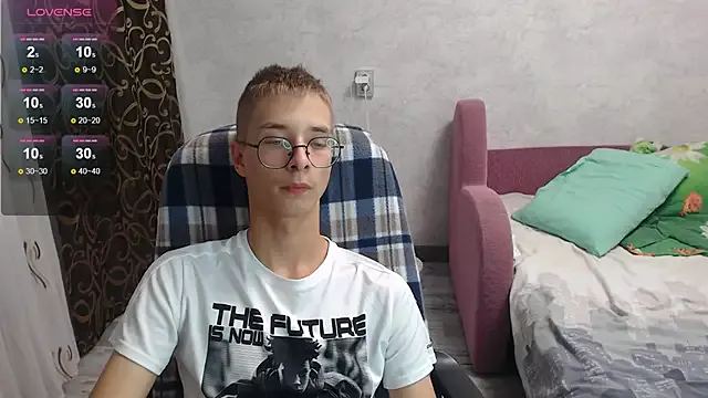  – webcam model profile photo Image 5