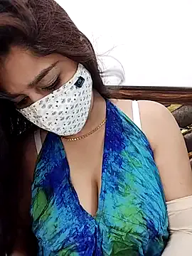 Megu_Melon – webcam model profile photo Image 12