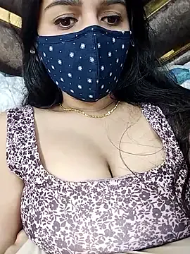 Megu_Melon – webcam model profile photo Image 3