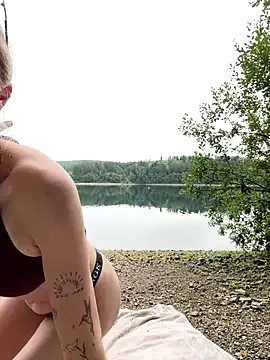 Lizhush_ – webcam model profile photo Image 2