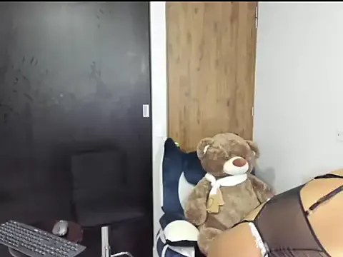 Nicole_bunny0 – webcam model profile photo Image 7