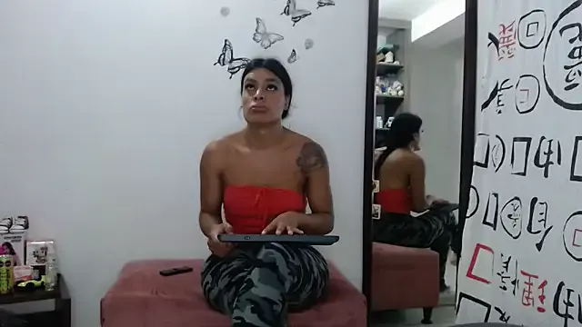 golositha29 – webcam model profile photo