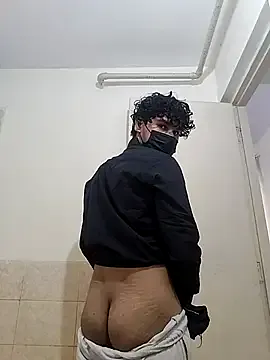  – webcam model profile photo Image 2