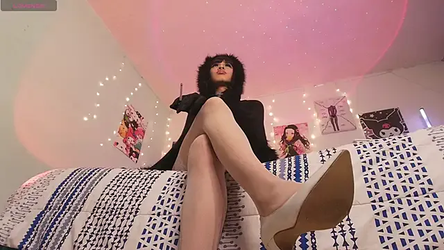 roouse – webcam model profile photo Image 9