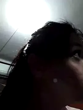 mc-Olivia – webcam model profile photo Image 10