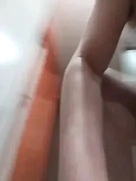 mc-Olivia – webcam model profile photo Image 11