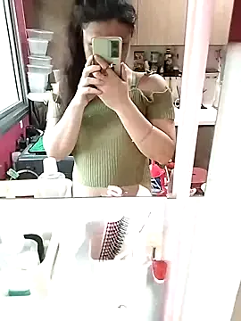 mc-Olivia – webcam model profile photo Image 19