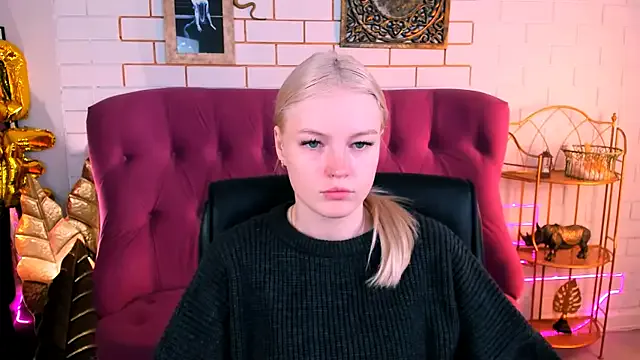 Megu_Melon – webcam model profile photo Image 19