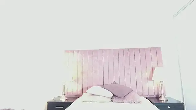 Cutiepiespanks – webcam model profile photo Image 10