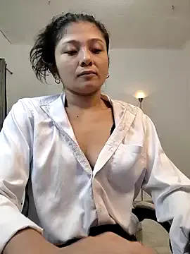  – webcam model profile photo Image 14