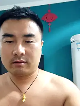 roouse – webcam model profile photo Image 13