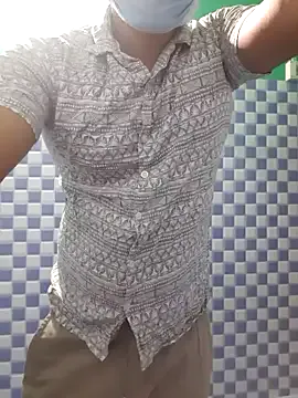 Guyinshortss – webcam model profile photo