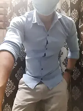  – webcam model profile photo Image 11