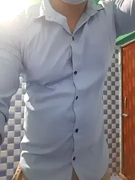  – webcam model profile photo Image 4