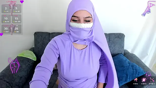  – webcam model profile photo Image 2