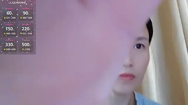 lucyrossink – webcam model profile photo Image 13