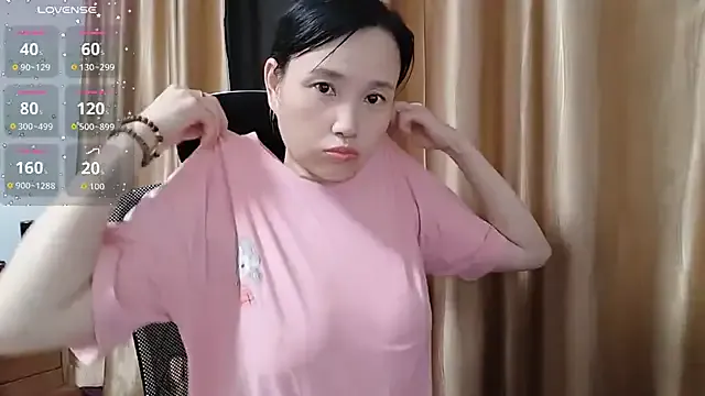 lucyrossink – webcam model profile photo Image 15