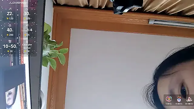 lucyrossink – webcam model profile photo Image 17