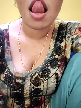 Nonchan_ – webcam model profile photo Image 12