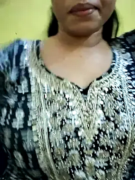 Nonchan_ – webcam model profile photo Image 7