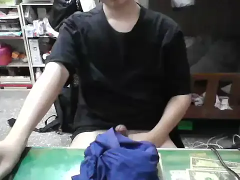 Paidbat – webcam model profile photo Image 12