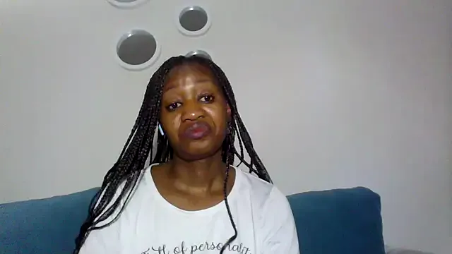 Megu_Melon – webcam model profile photo Image 15