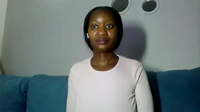 Megu_Melon – webcam model profile photo Image 19