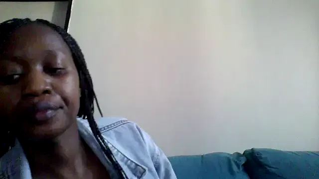 Megu_Melon – webcam model profile photo Image 6