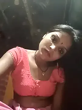  – webcam model profile photo Image 4