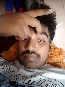  – webcam model profile photo Image 19