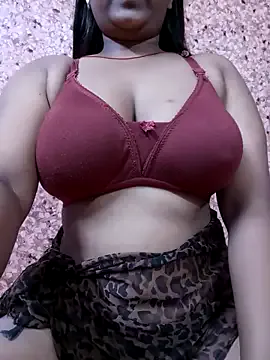  – webcam model profile photo Image 15