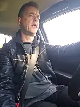 PumaShyXD – webcam model profile photo Image 3