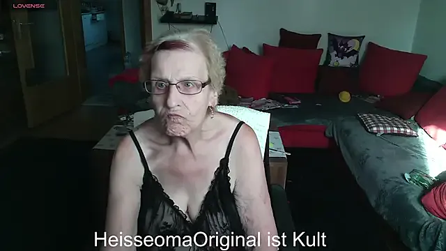  – webcam model profile photo Image 11