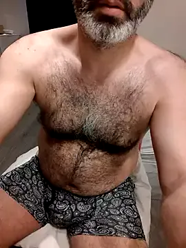 roouse – webcam model profile photo Image 4