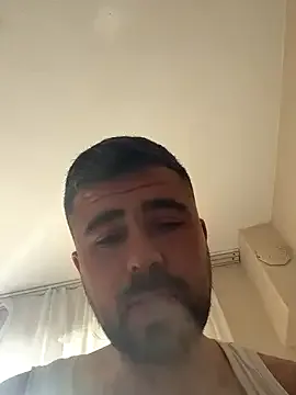 hina_porn – webcam model profile photo Image 3