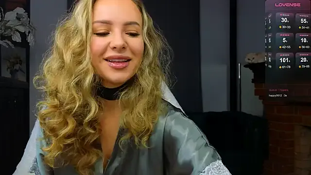 Nonchan_ – webcam model profile photo Image 3