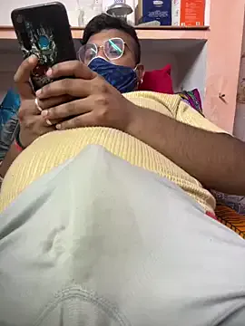 maataaan – webcam model profile photo Image 10