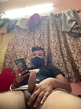 maataaan – webcam model profile photo Image 9