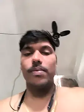 maataaan – webcam model profile photo Image 2