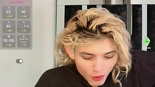 roouse – webcam model profile photo Image 5