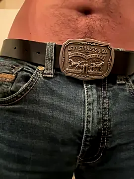 roouse – webcam model profile photo Image 3